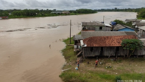 Rio Juruá apresenta vazante em Cruzeiro do Sul; nível reduz quase 30 centímetros 